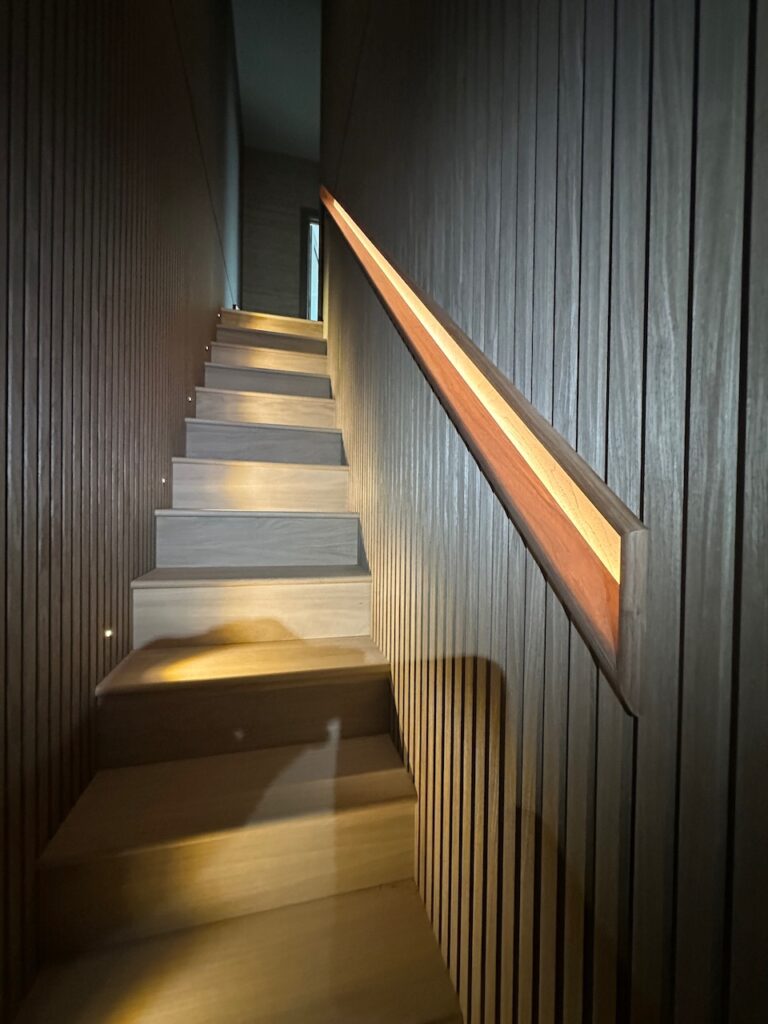 Handrail1